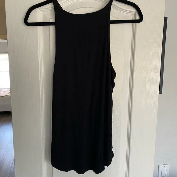 Lilka Black Tank (cover photo is only to show fit - the tank is black!!) - Picture 3 of 4